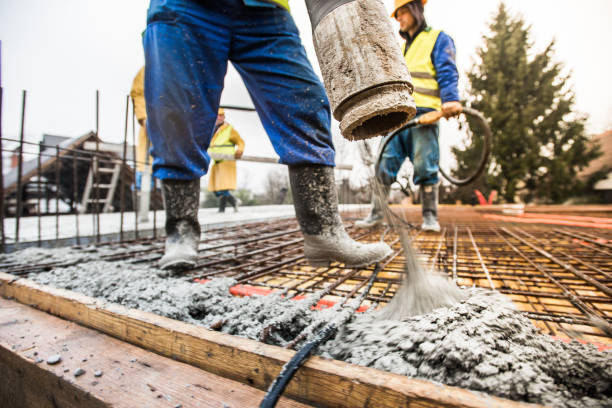 Best Best Concrete Contractor  in Newton, KS